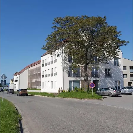 Na Plovarne - Podkrovni Mezonet S Klimatizaci *